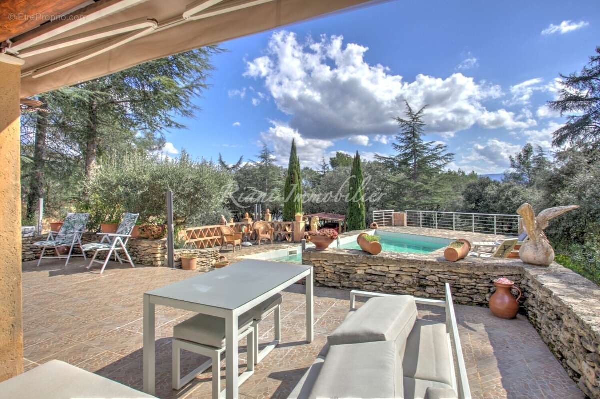 Maison 110 m² à Cabrieres-D'avignon  - photo 2