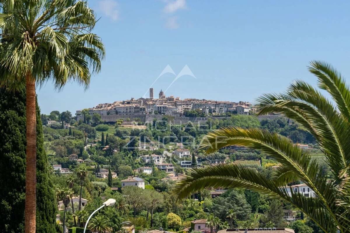 Maison à LA COLLE-SUR-LOUP