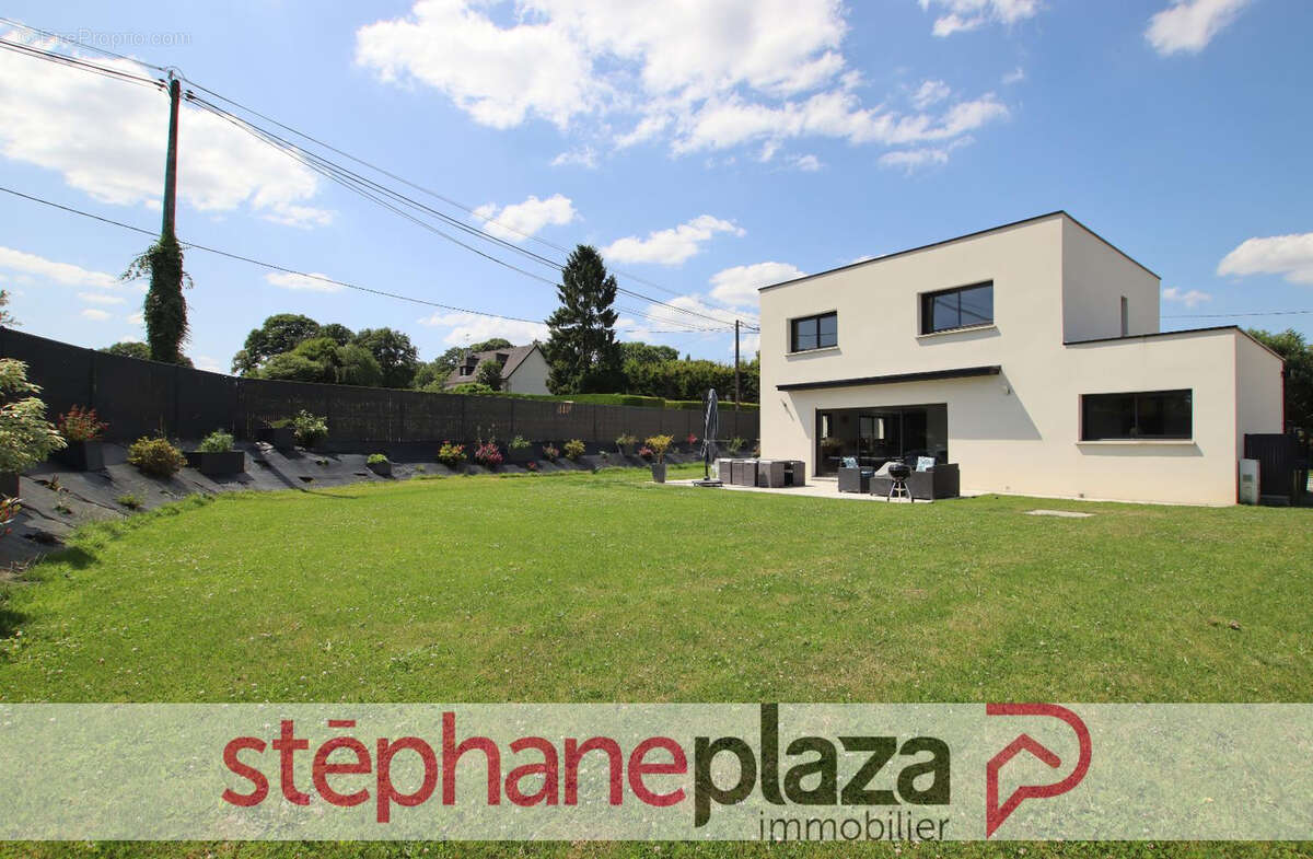 Maison à VAL-D&#039;IZE