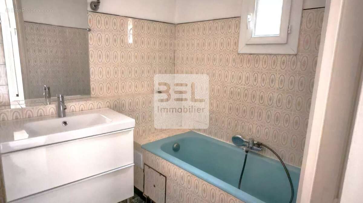 Maison à BAGNOLS-SUR-CEZE