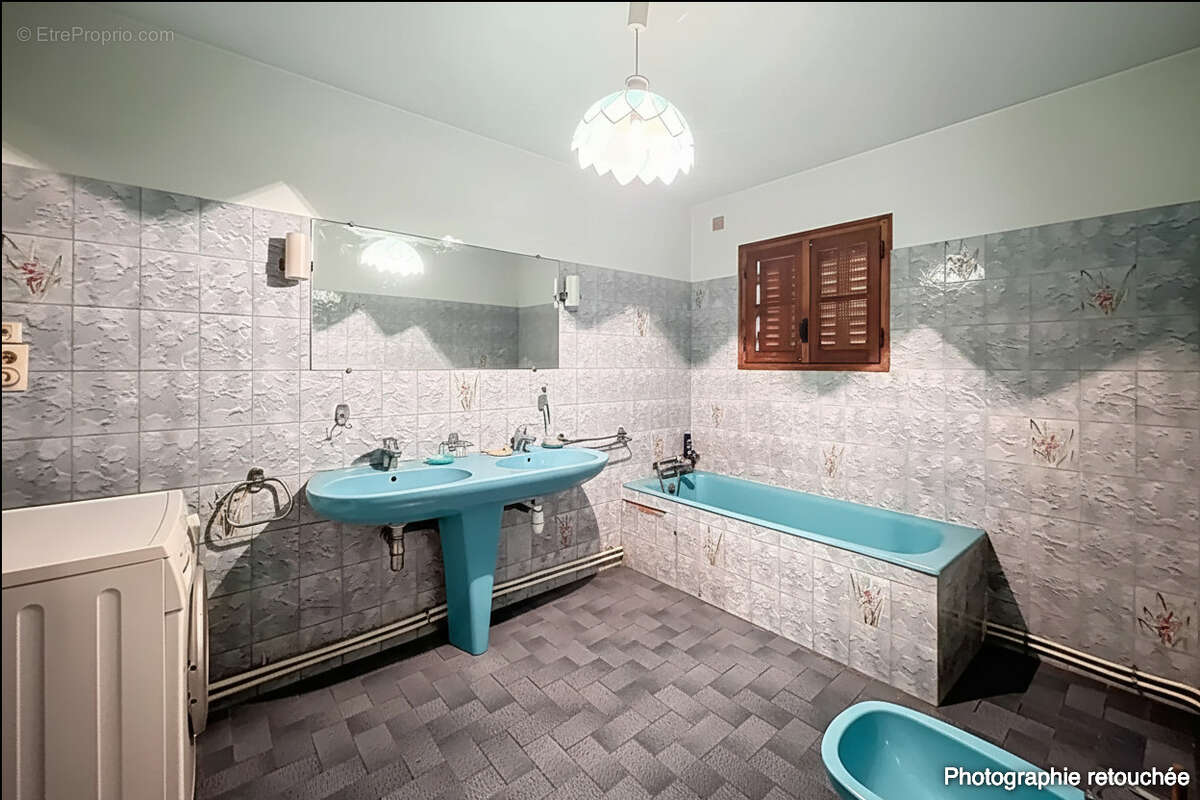 Maison à LOUVIGNE-DU-DESERT