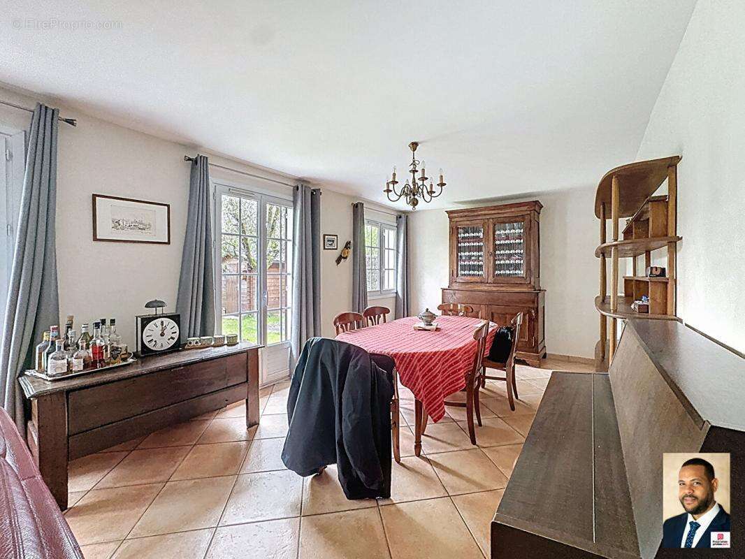 Maison à LE PLESSIS-PATE