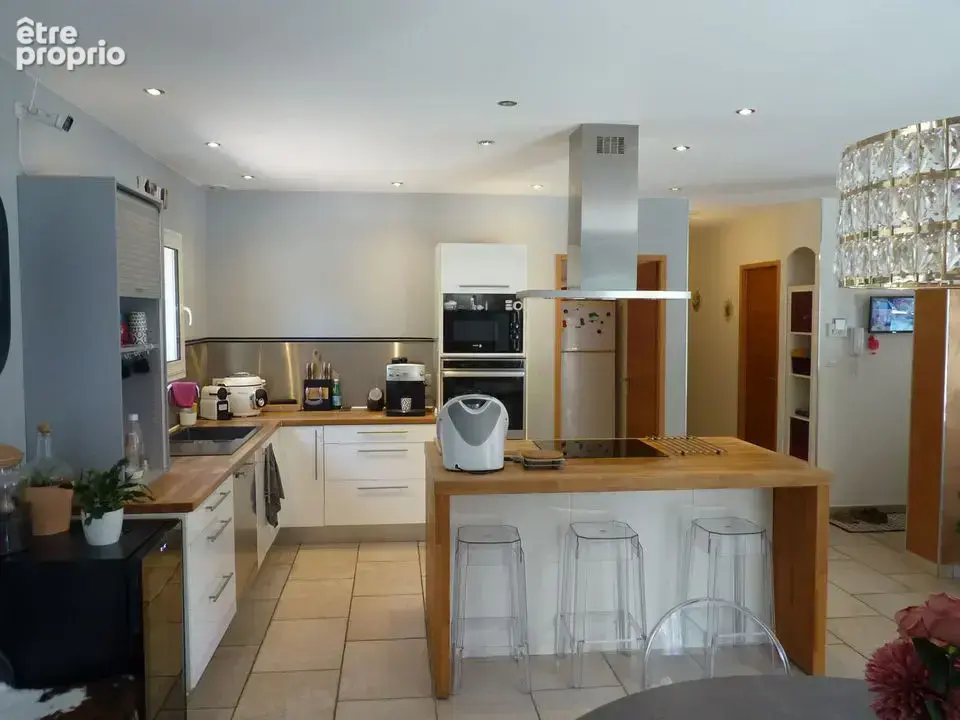 Maison 7 pièces 170 m² à vendre à Sainte-Tulle (04220) - photo 9