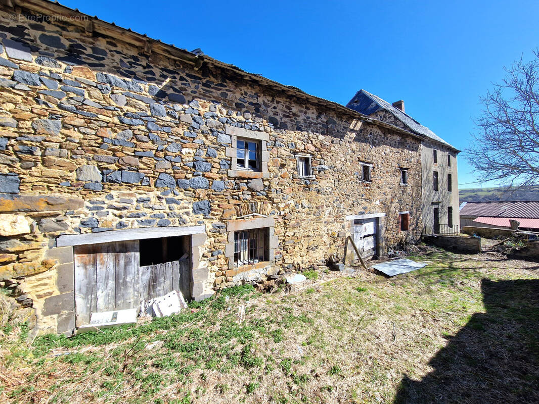 Maison à LA CHAPELLE-LAURENT