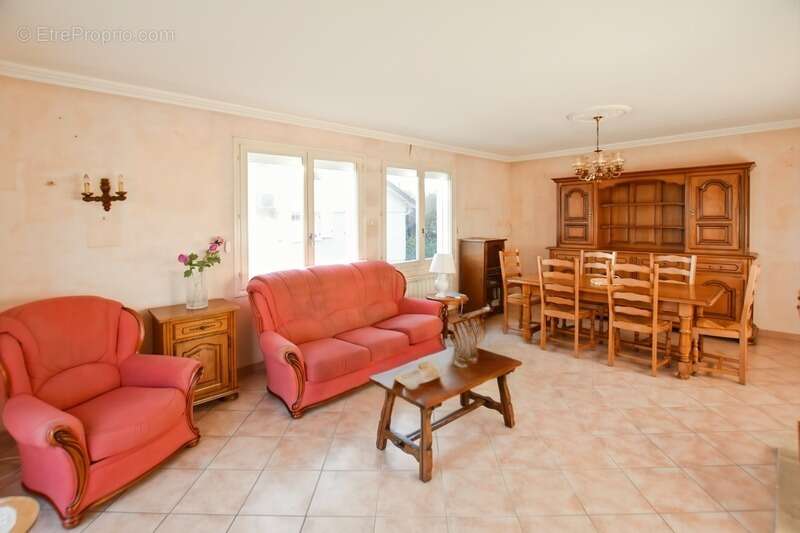 Maison à PARAY-LE-MONIAL