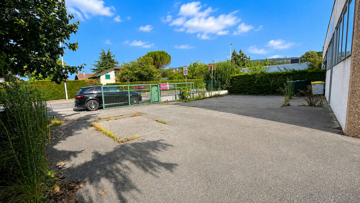 Entrepôt / local industriel Publier 370 m2 avec stationnement - photo 10