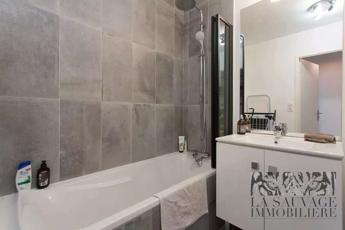 Appartement à COLOMBES