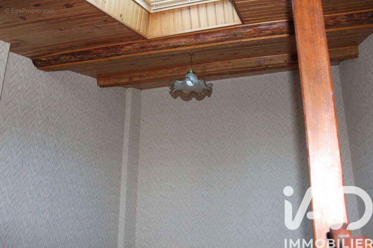 Photo 6 - Maison à PERIGNAT-LES-SARLIEVE