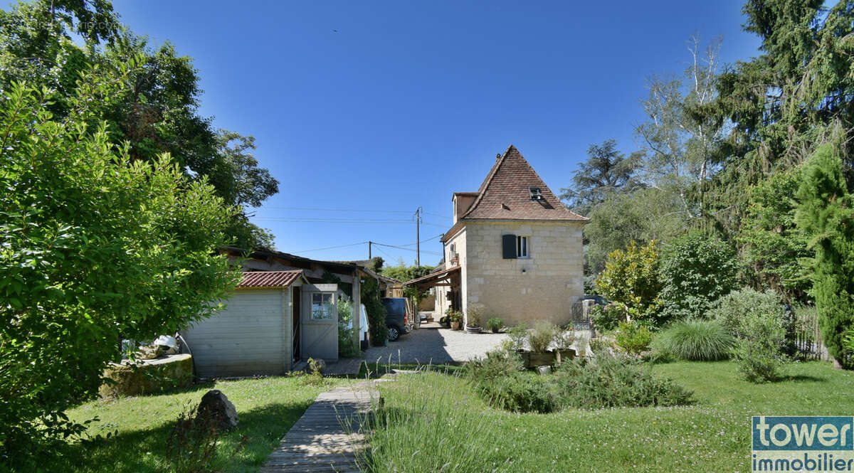 Proche Bergerac, Maison de charme rénovée de 125m2 avec piscine - photo 2