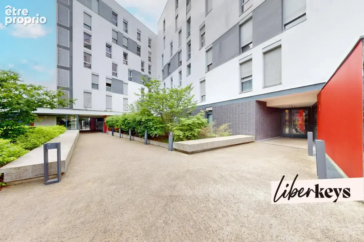 3 pièces 68 m² avec loggia au calme — Parking et cave - photo 13