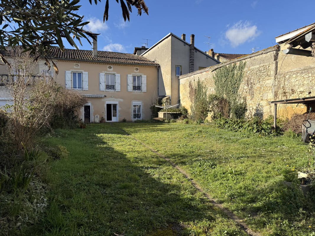 Maison à GONDRIN