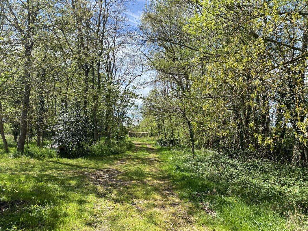 Terrain à VERNEUIL-SUR-AVRE