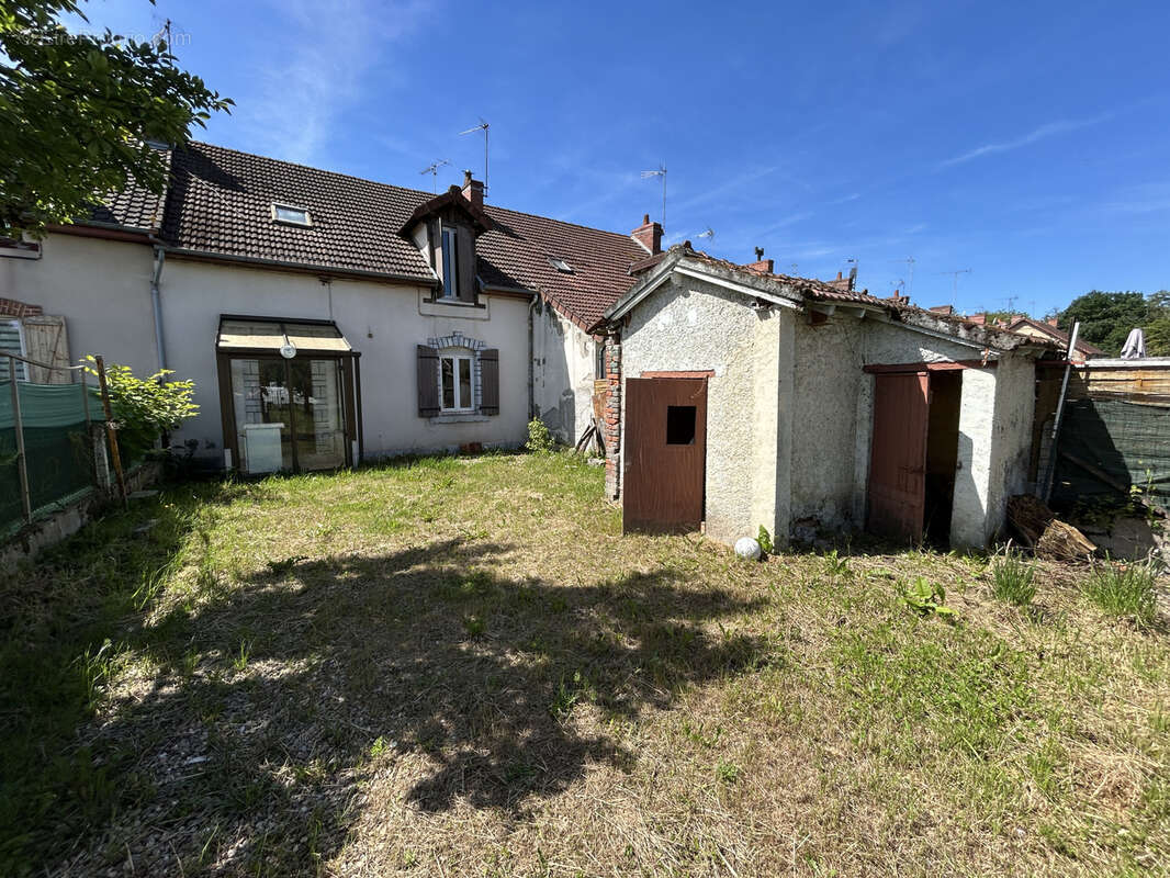 Maison à COMMENTRY