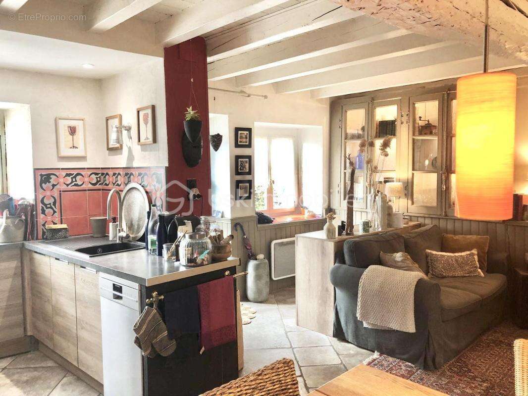 Jolie maison de village de 105 m² avec grand jardin de 830 m² sans vis à vis et vue montagne - photo 2