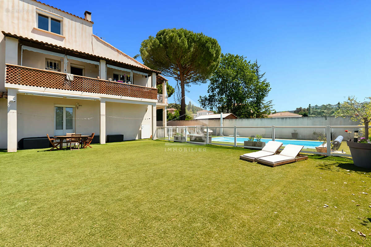 Maison à BOUC-BEL-AIR