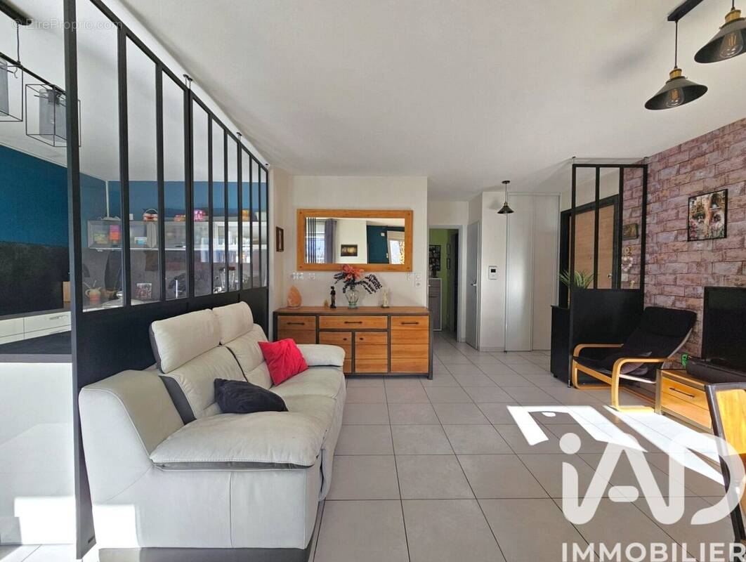 Photo 1 - Appartement à BASSENS