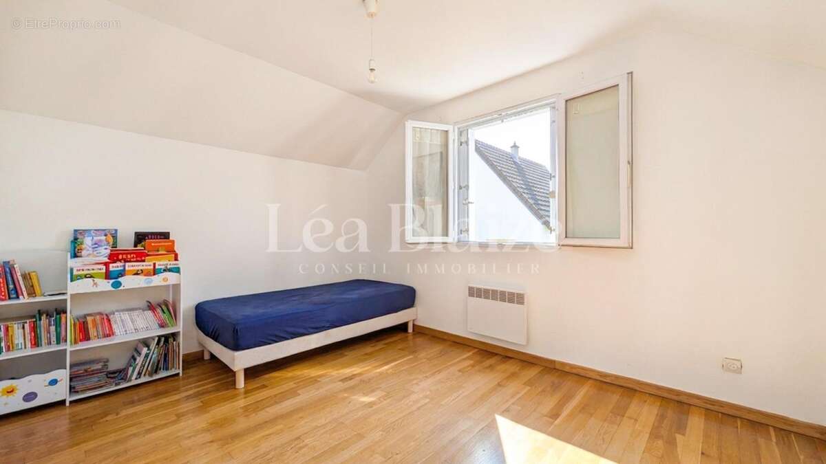 Maison à SARTROUVILLE