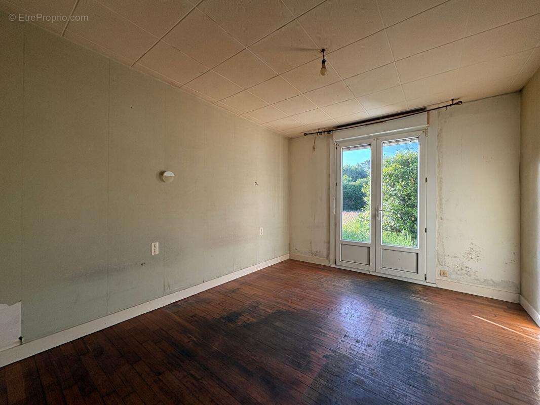A vendre RIEC SUR BELON (29340) Maison 10 pièces 7 chambres 183 m2 - photo 13