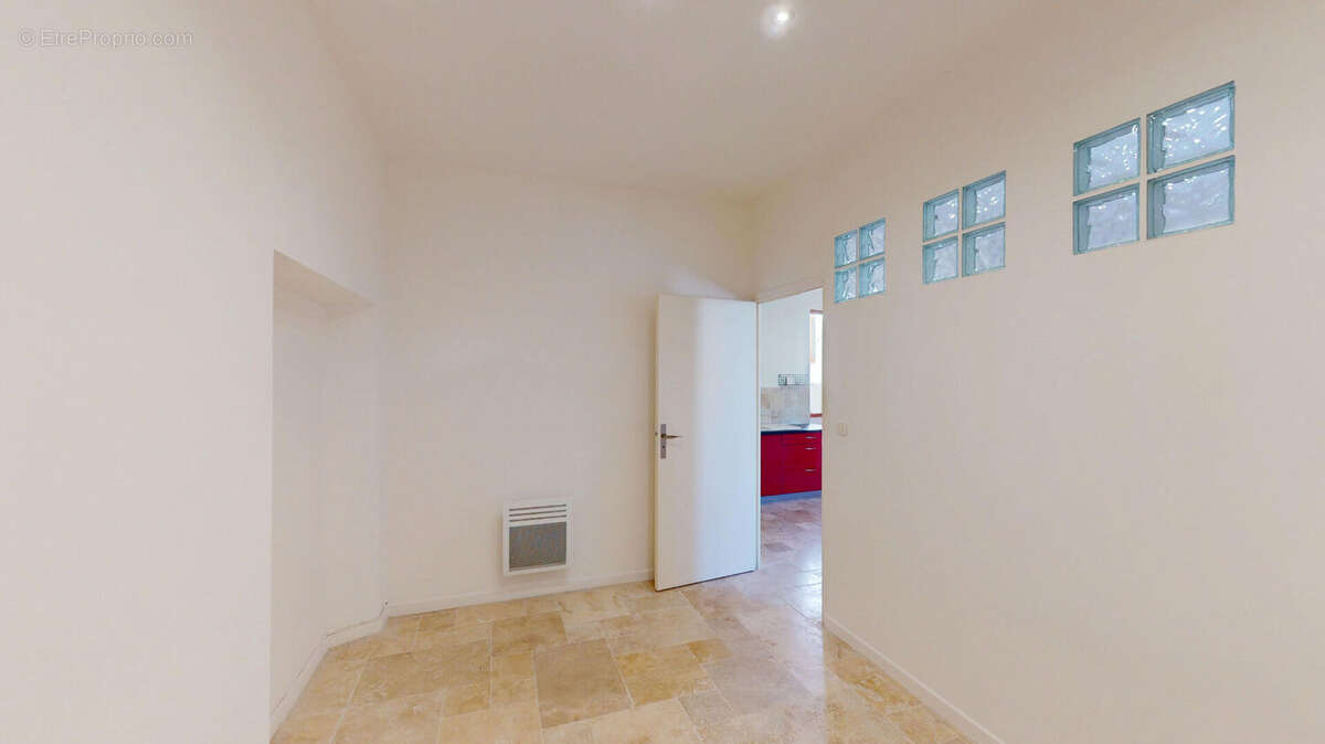 Appartement à MARSEILLE-11E