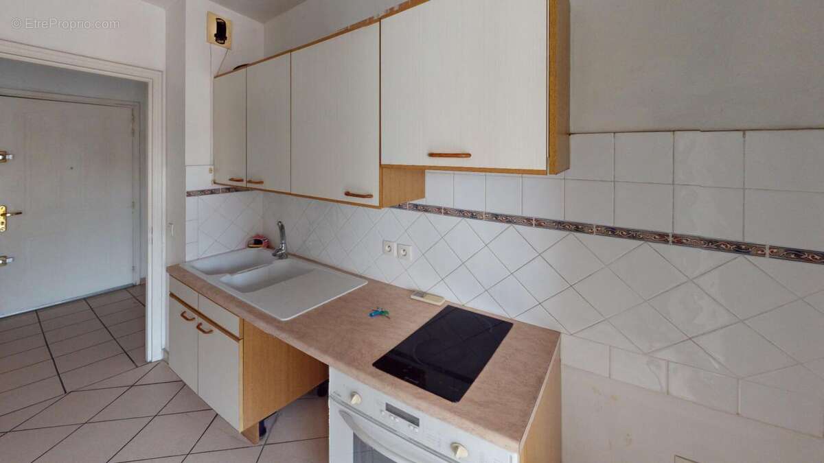 Appartement à LE MUY