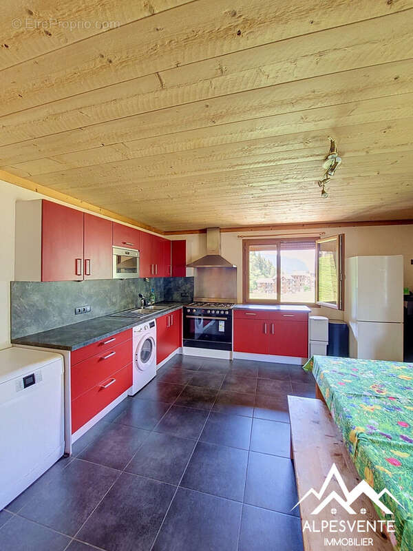 Appartement 101 m² à Morzine  - photo 3