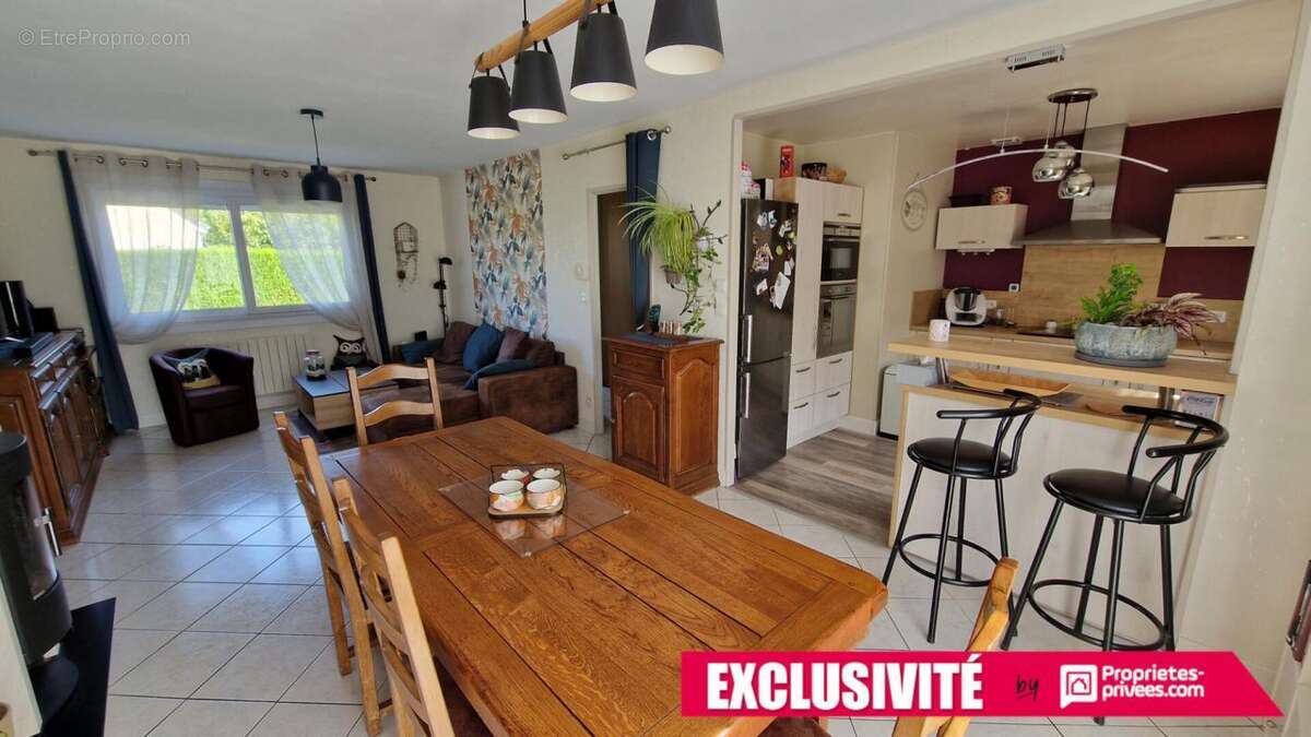 Maison à LA FORET-DU-PARC