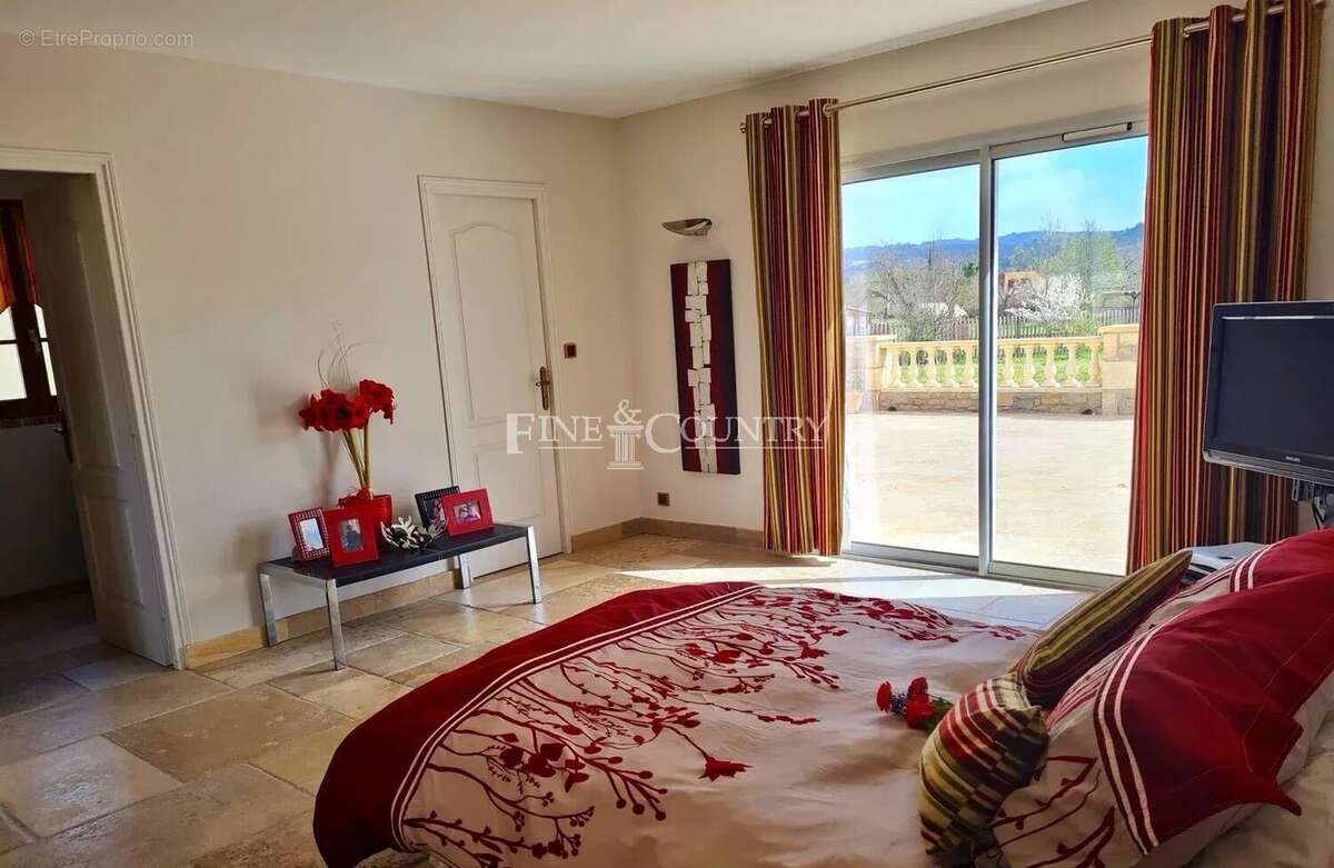 Maison à SAINT-CERE