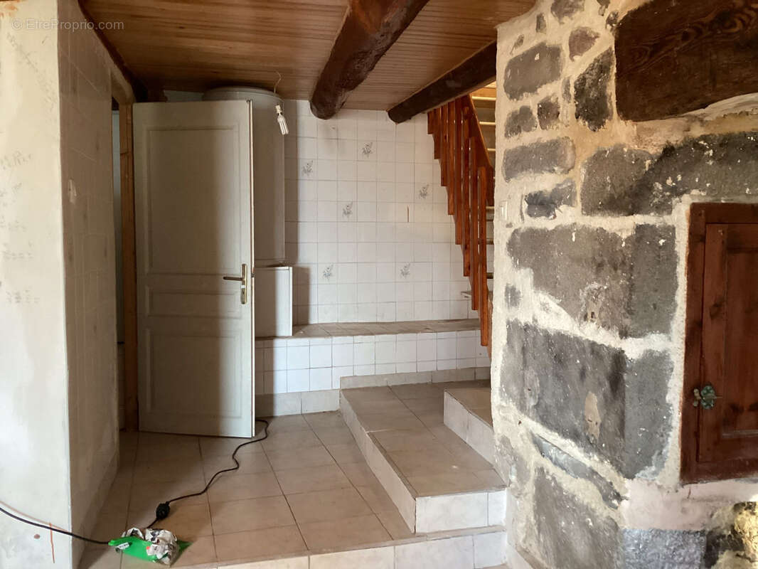 Ferme avec dépendances A RENOVER - sur terrain d'env 1200 m2 - photo 36
