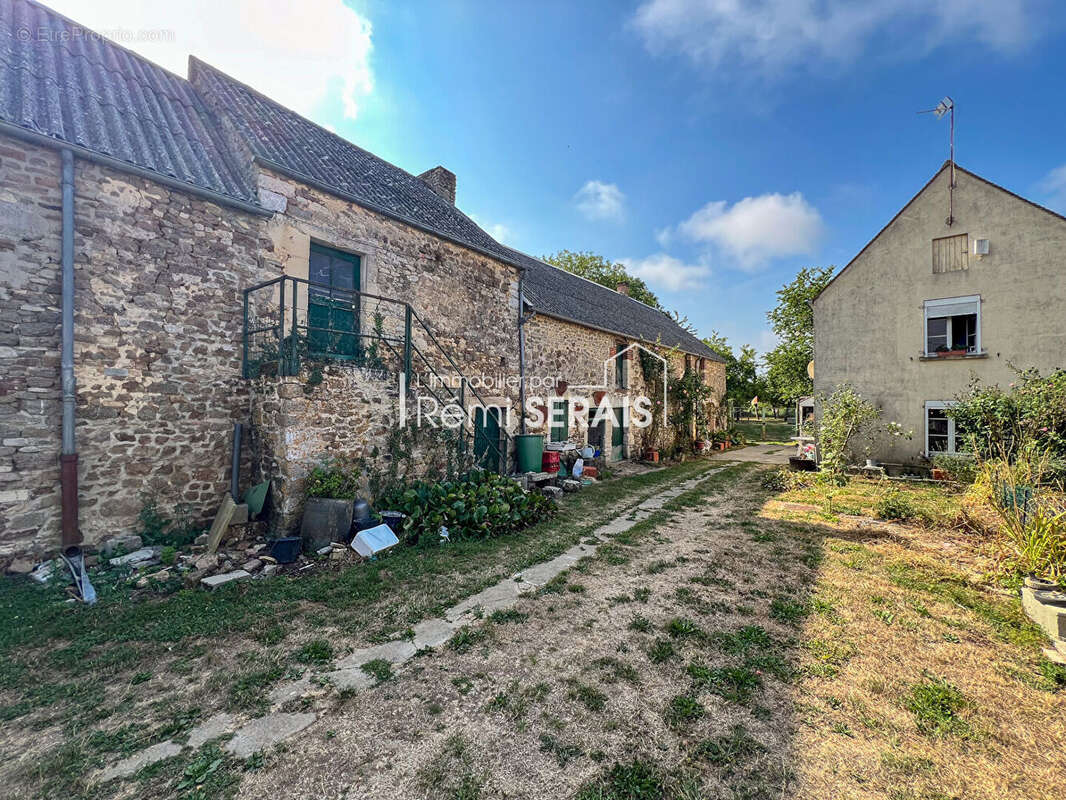 Ensemble immobilier à vendre à Vrigny - Un projet à fort potentiel ! - photo 2