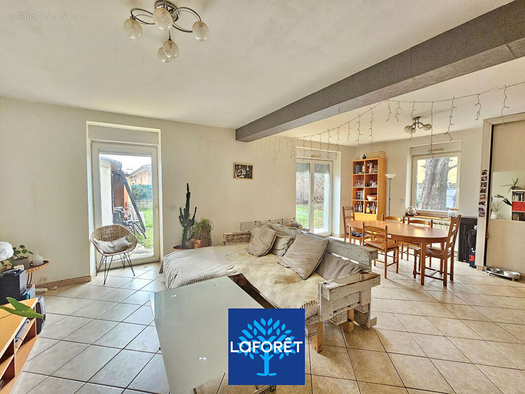 Maison à SAINT-PRIEST