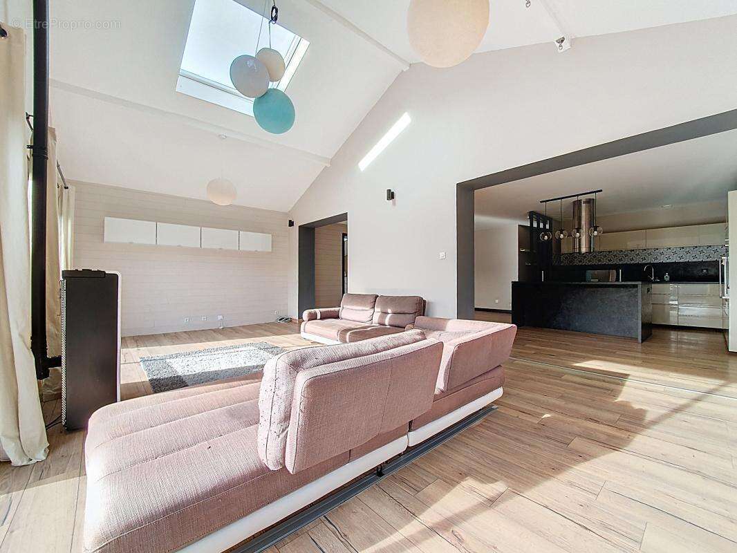 Maison à VILLETTE-DE-VIENNE