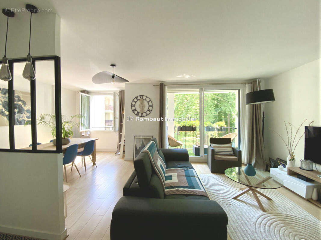 Appartement à LA CELLE-SAINT-CLOUD