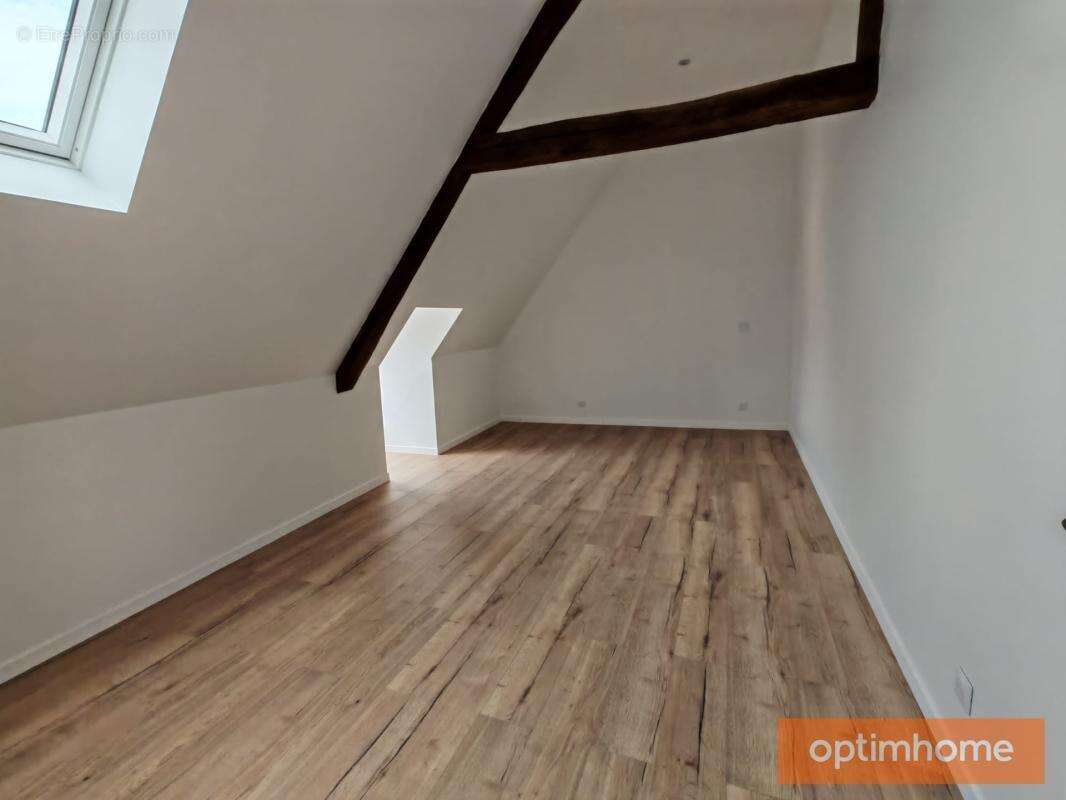 Mouy – grand t4 de 106 m² rénové – 3 chambres – dpe c – 2 stationnements - photo 7