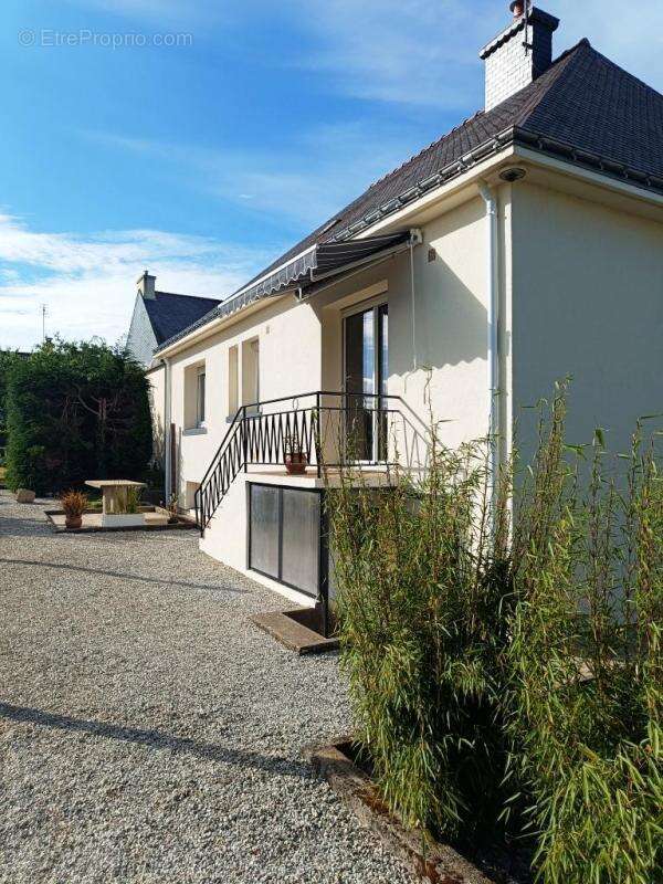 Maison à LE CROISTY