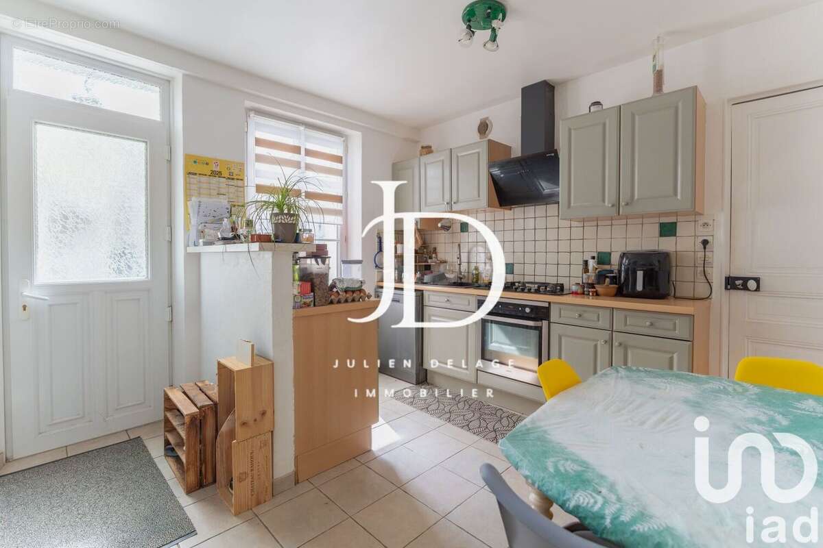 Photo 5 - Maison à VER-SUR-LAUNETTE