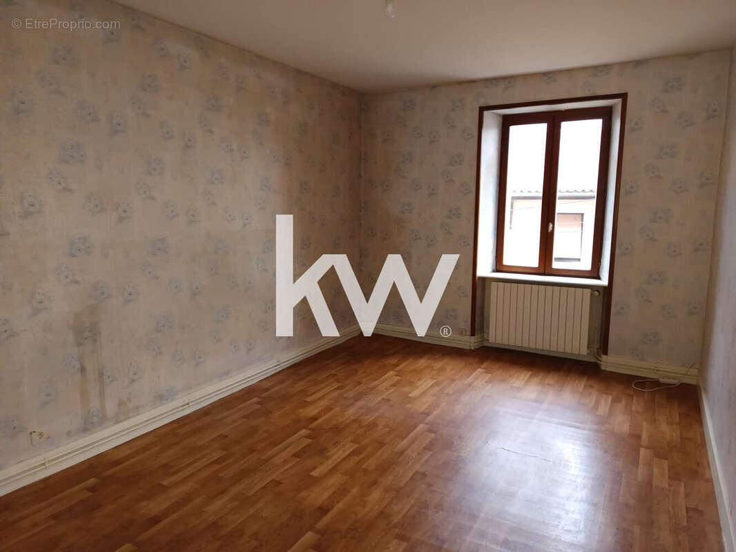 Appartement à PERIGNEUX