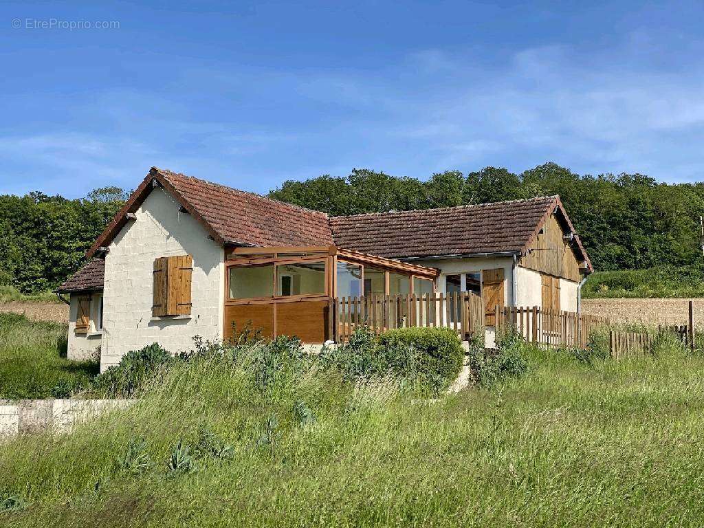 Commerce à BEZU-SAINT-ELOI