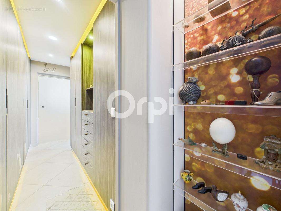 Vue mer et estérel - maison individuelle + studio + t2 - piscine - jardin - plein sud - photo 10