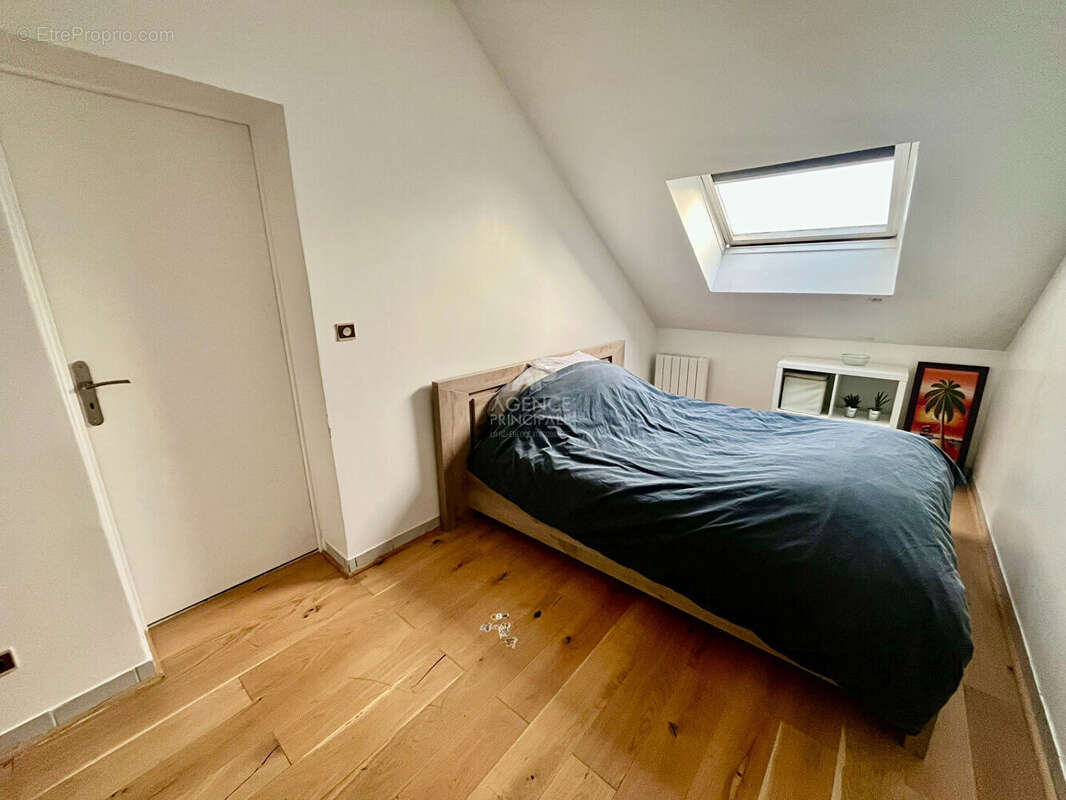 Maison à COURDIMANCHE