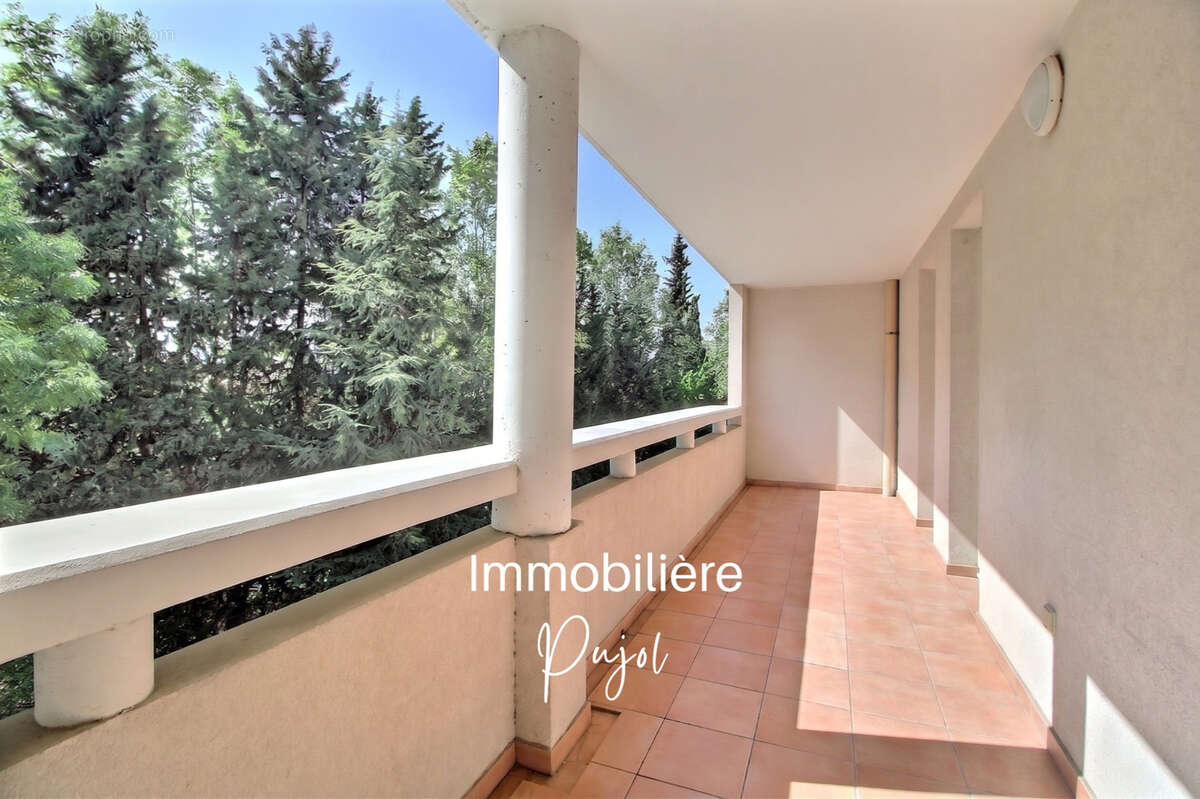 Appartement à MARSEILLE-9E