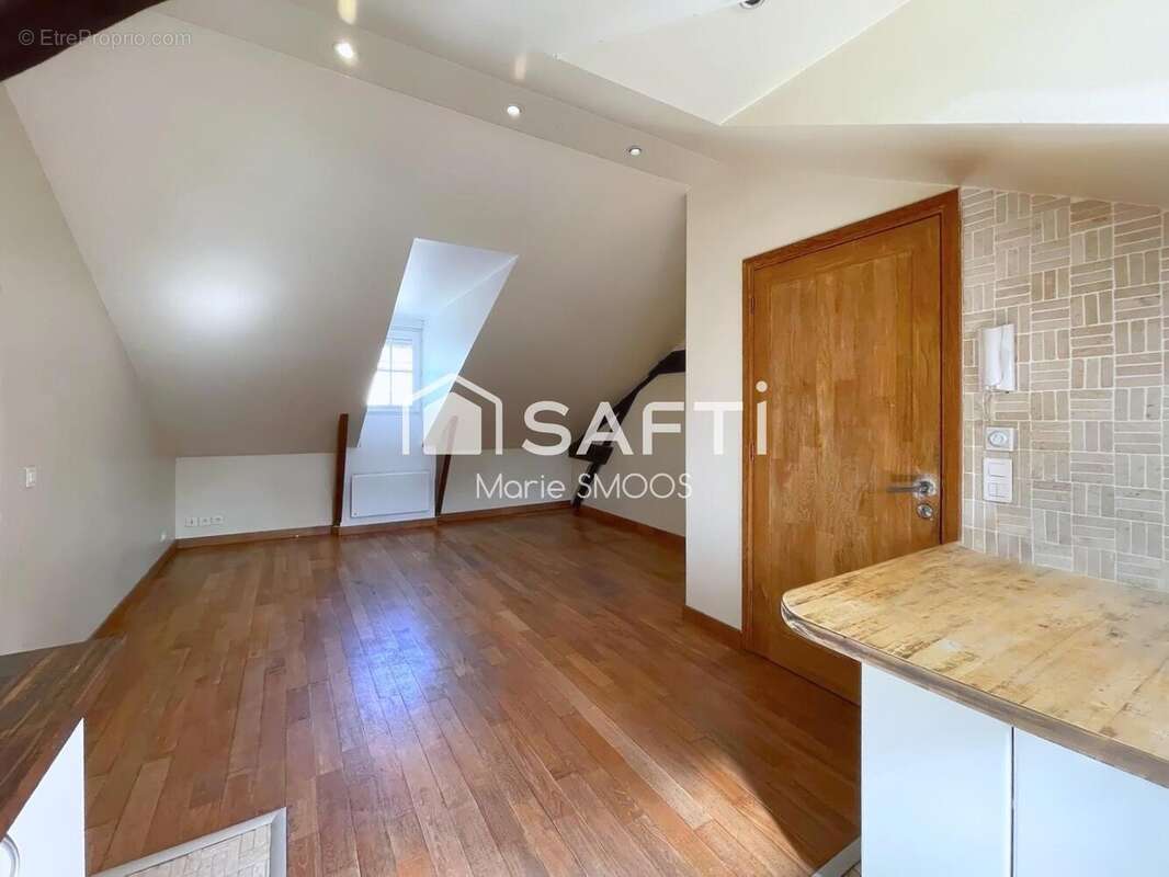 Photo 7 - Appartement à POISSY