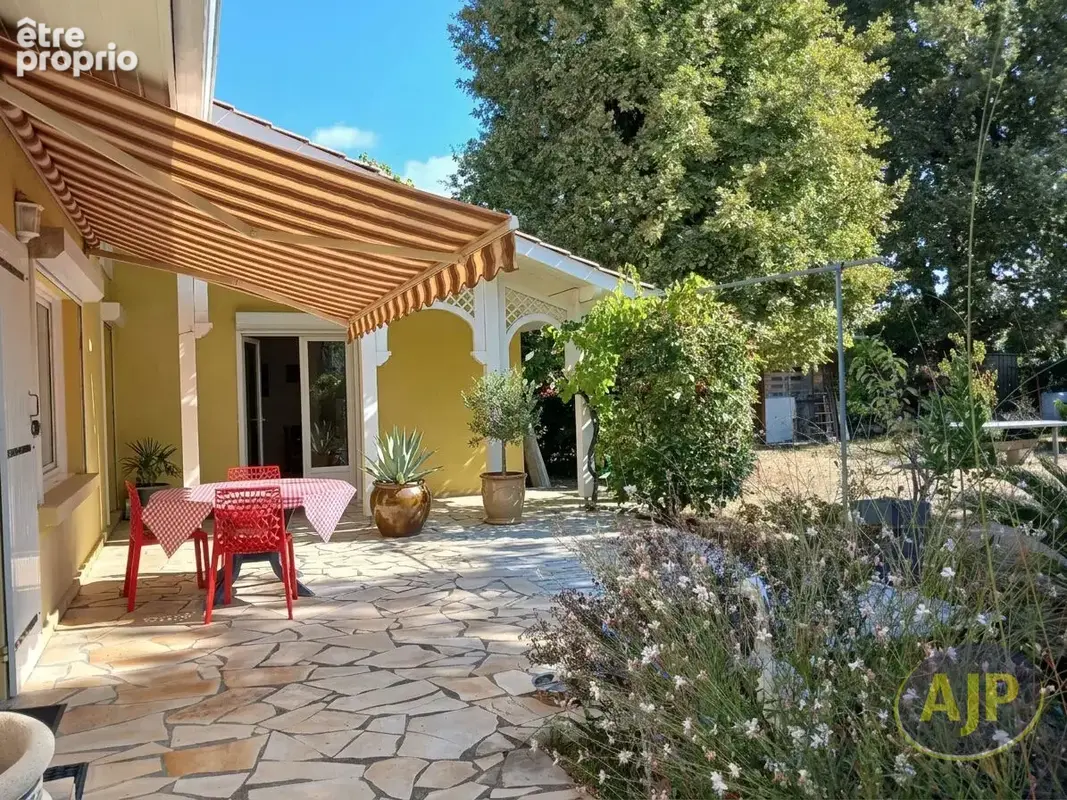 Coté bassin, à Andernos, maison 6 pièces d'environ 120 m2 sur une belle parcelle de presque 900 m2 - photo 4
