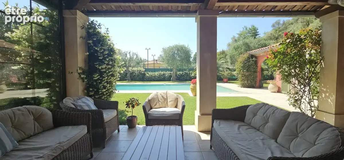 Levens  maison d'architecte au style florentin  piscine  prestations haut de gamme - photo 18