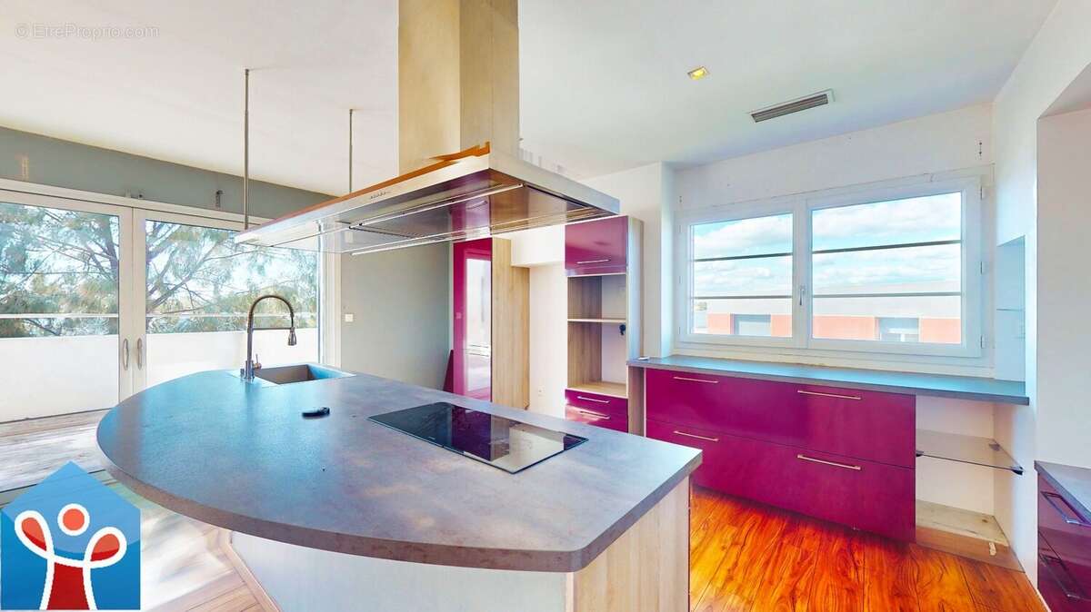 Commerce à LIGNAN-SUR-ORB