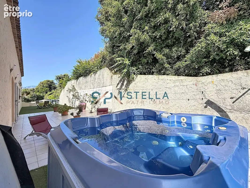 Propriété vue mer panoramique sans vis à vis - 360 m² habitables et 3 000 m² de terrain - photo 16