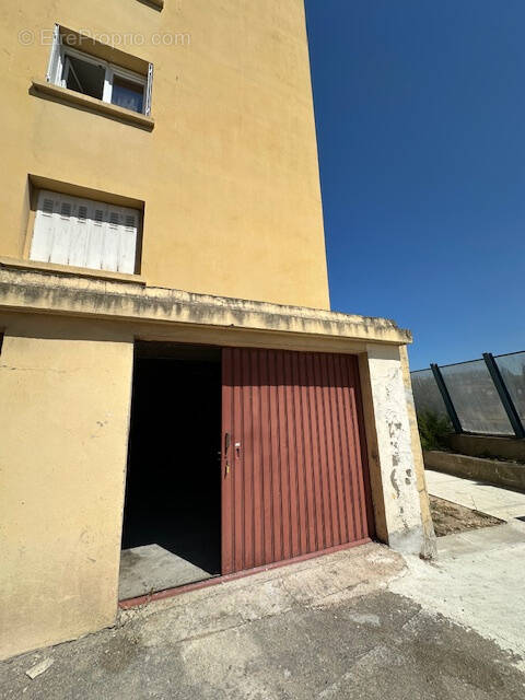 Parking à AIX-EN-PROVENCE