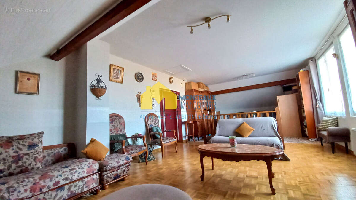 Appartement à LONGPONT-SUR-ORGE