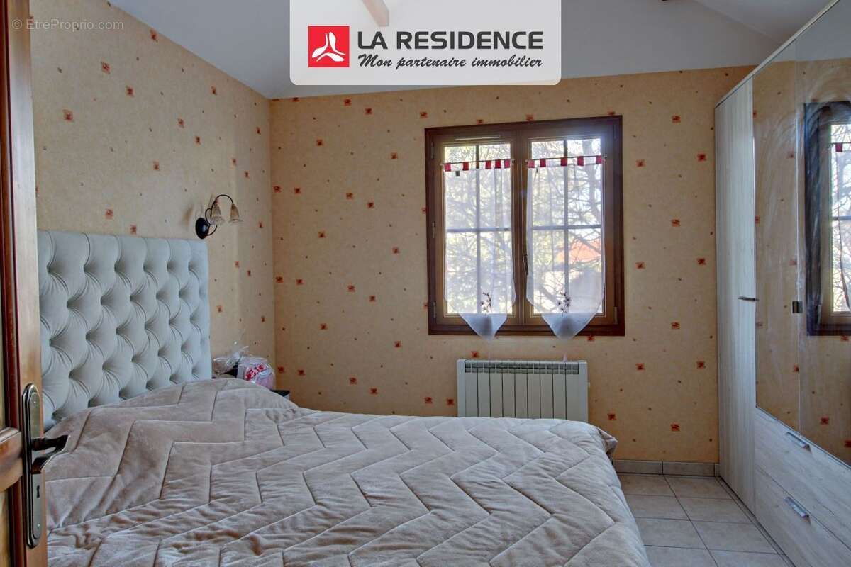 Maison à LES MUREAUX