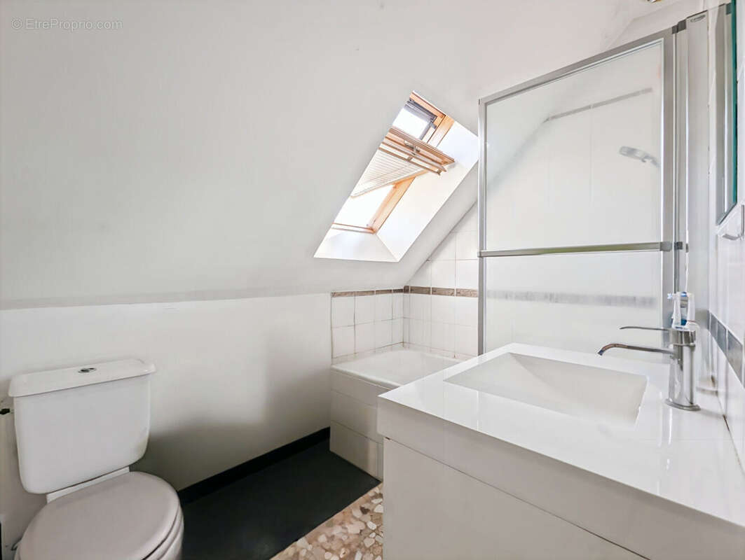 Maison 154m² - Ercé-près-Liffré - 5 Chambres - Terrain 540m² - photo 17