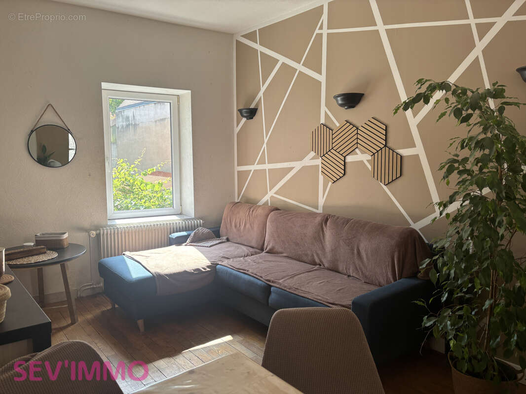 Cusset maisonde ville avec courette - photo 5